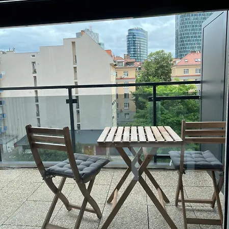 Elegant Escape I - Centre & Free Parking * Pozsony