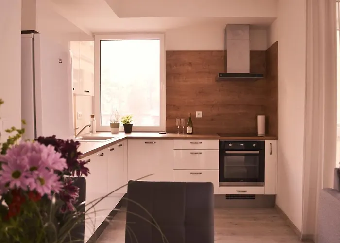 Elegant Escape I - Centre & Free Parking Apartamento Bratislava
