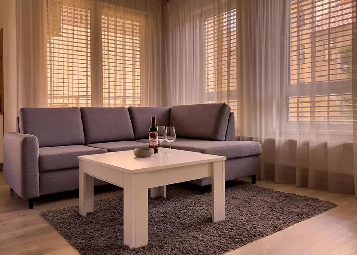 Apartmán Elegant Escape I - Centre & Free Parking