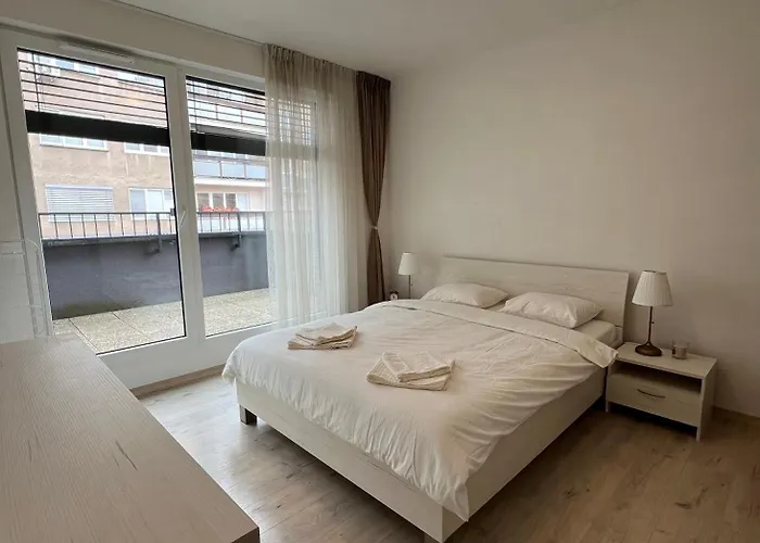 Apartamento Elegant Escape I - Centre & Free Parking Bratislava