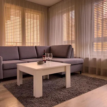 Apartment Elegant Escape I - Centre & Free Parking